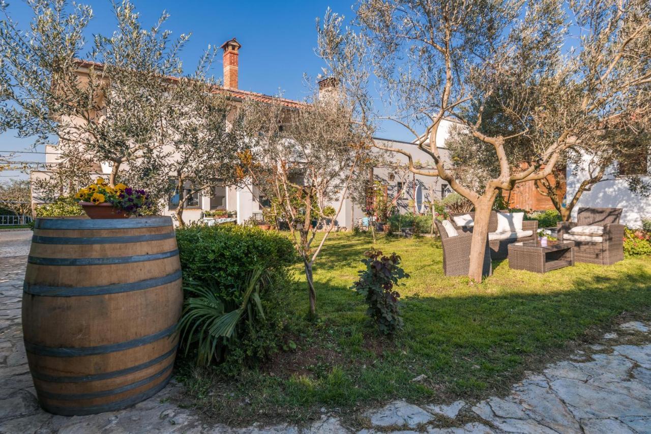 Wine Garden Holiday Home Pula Extérieur photo
