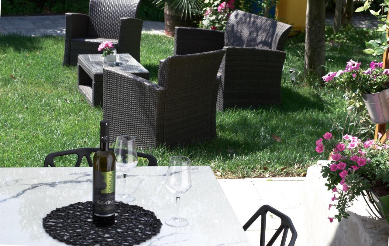 Wine Garden Holiday Home Pula Extérieur photo